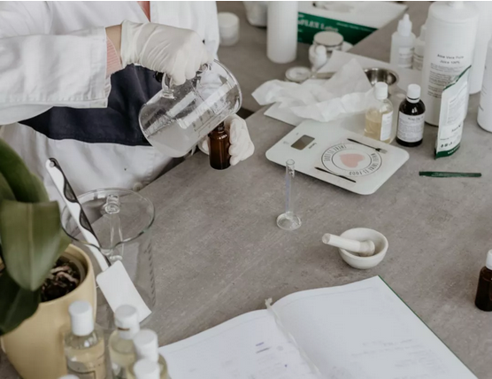 易倍策略 年轻人护肤不看品牌看成分，国产品牌有了新机会丨YiMagazine金字招牌
